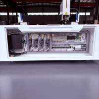 Machine de découpe laser à fibre CNC 6KW avec contrôle Cypcut, composants Hiwin, numérique automatique pour tête laser pour acier et métal