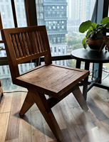 Tabourets de bar en bois massif faits à la main, empilables et durables, pour hôtels, appartements, villas - Fournisseur en gros