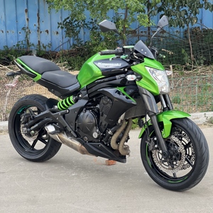 Motocicleta <span class=keywords><strong>Kawasaki</strong></span> <span class=keywords><strong>ER6N</strong></span> 650cc, Bicilíndrica en Paralelo, Refrigerada por Agua, Frenos ABS Nissin, Ideal para Principiantes y para el Uso Diario - Product Image 1