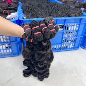 Cabello rizado indio virgen 100% sin procesar, mechones de cabello indio rizado de color natural - Product Image 4