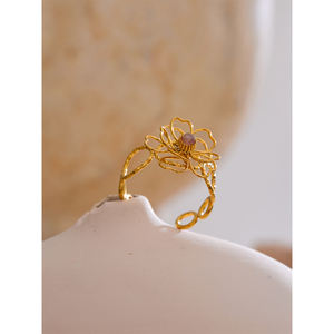 مجوهرات جينو معدنية ذهبية مصنوعة يدويًا مصنوعة يدويًا من الفولاذ المقاوم للصدأ على الموضة خاتم زهور مفتوح قابل للتعديل - Product Image 4