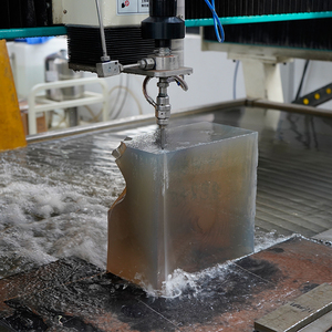 Máquina de corte por chorro de agua de vidrio de bajo costo con bomba de accionamiento directo Precio de maquinaria de corte por chorro de agua - Product Image 3