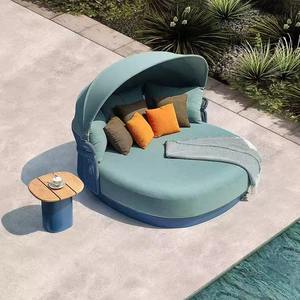 Ensemble de canapés en rotin d'extérieur, table basse en teck, structure en aluminium, résistant aux intempéries, mobilier de jardin, design moderne en forme de L - Product Image 2