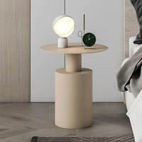 Table basse moderne en fer, style minimaliste italien, petite table d'appoint de canapé, table d'angle de salon de luxe léger, table de chevet haut de gamme