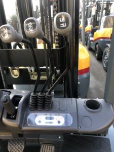 Qingdao yangft מלגזה 2 שלב/3 שלב mast מיצובישי isuzu מנוע זול - Product Image 5