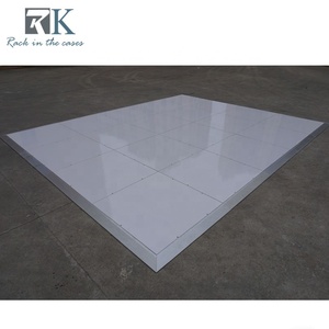 ฟลอร์เต้นรำทรงสี่เหลี่ยมคลาสสิกพร้อมแพลตฟอร์มสีขาวและขอบอลูมิเนียม - Product Image 5