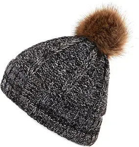 Kış şapka toptan moda düz renk yün kürk topu sıcak çizgili örme streç kadın elastik kalın örme şapka