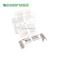 Vendre à un bas prix borne drapeau Standard porte-fusible connecteur en plastique pour fusible automobile