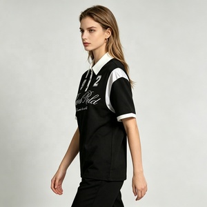 T-shirt polo <span class=keywords><strong>femme</strong></span> noir et blanc à blocs <span class=keywords><strong>de</strong></span> couleur avec logo brodé, manches courtes, style décontracté streetwear, nouveau design - Product Image 2