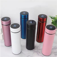 Bouteille isotherme en acier inoxydable à double paroi de 500 ml avec affichage LED noir de la température et gobelet à vide.
