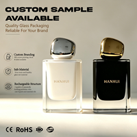 Flacon de parfum en verre carré vide de 30 ml, 50 ml, 100 ml avec un capuchon unique en argent et en or