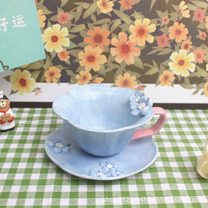 Ensemble tasse et soucoupe à café coréen simple, mug à relief tridimensionnel peint à la main - Product Image 6