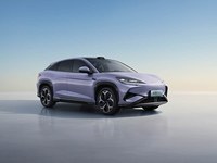 BYD Sealion 07 EV 2026, SUV Eléctrico |   Alcance de 610 km |   230kW RWD / 390kW AWD |   Distancia entre ejes de 2930 mm |   4.2s 0-100 km/h