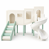 Équipement de jeu intérieur commercial avec toboggan en spirale et filet d'escalade, aire de jeux personnalisée pour enfants, idéale pour les garderies et les cafés ludiques