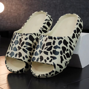 Diapositivas de ducha de cebra, Zapatillas de casa de nube con estampado de animales, sandalias de suela gruesa de guepardo para mujer, chanclas de granero para mujer - Product Image 5