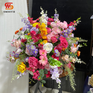SMOOTH - Diseño Popular en Varios Colores, Bola de Flores Gigante, Ramo Floral Artificial para Decoración de Eventos y Bodas - Product Image 1