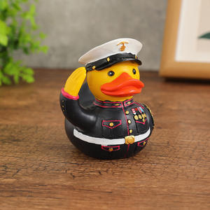 Nuevas Ideas de Productos 2026: Figura de Pato de Resina para Decoración del Hogar, Pato Militar Conmemorativo, Pato Cosplay, Adornos Caprichosos para Interiores, Pato Jeep - Product Image 5
