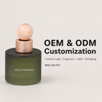 Diffuseur d'arômes pour voiture OEM ODM personnalisé, verre givré, bouchon en bois, collier or rose, parfum frais, vente en gros