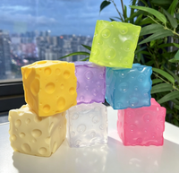 Jouets anti-stress en gelée de pétrole transparente multicolores de 5/7 cm, jouets à presser en forme de fromage, avec emballage en boîte