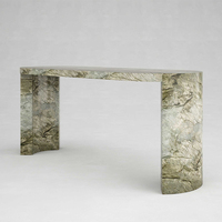 Table console en marbre vert veiné brut, paire de tables d'entrée de luxe à pieds épais incurvés et bords organiques ovales