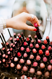 Étagère à cosmétiques à 3 niveaux, présentoir autoportant pour produits de soin de la peau, palette de fards à paupières, vitrine de maquillage avec tiroir - Product Image 4