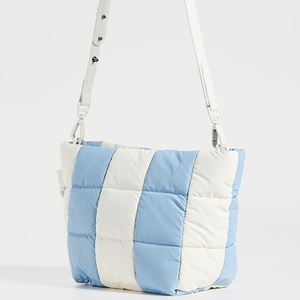 Women's Custom Eco-Friendly Nylon Waterproof Quilted Makeup Organizer Pouch Blue Striped Large Capacity Lightweight Durable - Product Image 6