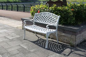 Chaise <span class=keywords><strong>de</strong></span> parc d'extérieur blanche en <span class=keywords><strong>aluminium</strong></span> moulé, meuble <span class=keywords><strong>de</strong></span> loisirs, d'extérieur, <span class=keywords><strong>de</strong></span> paysage <span class=keywords><strong>de</strong></span> forêt, chaise <span class=keywords><strong>de</strong></span> salle à manger, <span class=keywords><strong>banc</strong></span> <span class=keywords><strong>de</strong></span> parc - Product Image 5