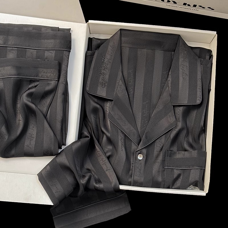 Maschio nero [a maniche lunghe + pantaloni lunghi]