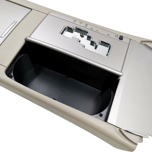 Panel de Cambio de Marchas para Camry 2007-2011 con Portavasos y Compartimento de Almacenamiento, Apilamiento Central de Plástico Gris Claro - Product Image 3