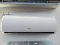 AC Split Smart WIFI Hemat Energi Pendingin dan Pemanas 9000 BTU R410a Warna Biru Desain Baru - Cina