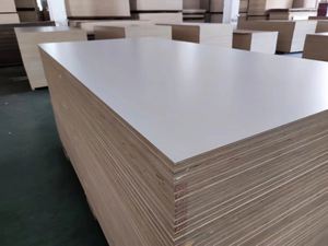 Contreplaqué mélaminé 1220*2440* 12mm 15mm 18mm, <span class=keywords><strong>feuille</strong></span> <span class=keywords><strong>de</strong></span> contreplaqué <span class=keywords><strong>stratifié</strong></span> <span class=keywords><strong>blanc</strong></span> pour les Philippines - Product Image 3