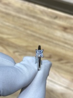 Bague HELE en or massif 18 carats avec diamant de laboratoire taille princesse carrée, sertie de quatre griffes, luxe pour le Festival Qixi