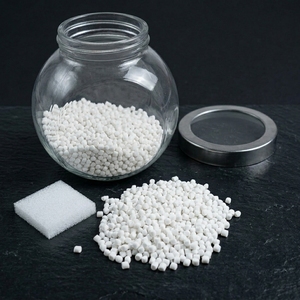 Exportateur de masterbatch de remplissage PE, prix compétitif, remplissage plastique à haute teneur en CaCO3 pour l'emballage et la fabrication - Product Image 1