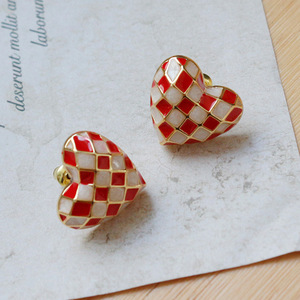 Heart-Shaped <b>Stud</b> <b>Earrings</b> Zinc Alloy <b>Black</b> White Checkerboard Women's Fashion Jewelry - Product Image 4