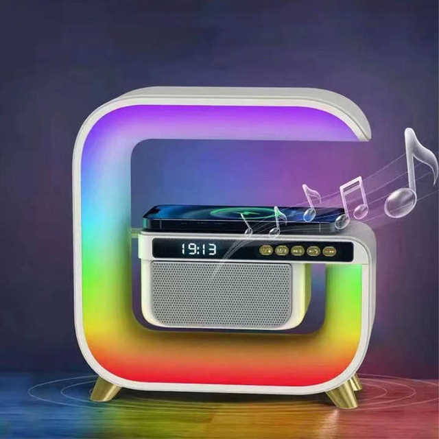 Multifunctional RGB LED Night Light Speaker 15W Wireless Charging Station Wireless BT Speaker With Dynamic LED Lamp