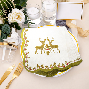 Serviettes jetables 3 plis à bord festonné motif rennes et baies de houx dorées pour fêtes de Noël et du <span class=keywords><strong>Nouvel</strong></span> <span class=keywords><strong>An</strong></span> – Serviettes de table personnalisées - Product Image 1
