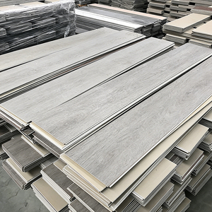 Plancher en vinyle imitation <span class=keywords><strong>bois</strong></span> naturel, épaisseur <span class=keywords><strong>de</strong></span> la couche d'usure, noyau rigide, plancher SPC, imperméable, plancher en vinyle <span class=keywords><strong>de</strong></span> luxe à noyau rigide SPC - Product Image 1