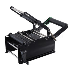 Machine d'étiquetage manuelle simple pour bouteilles rondes, avec poignée, pour l'application d'étiquettes adhésives, machine d'étiquetage pour emballages. - Product Image 2