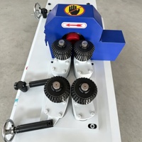 Machine automatique de fabrication de tiges rondes en bois avec alimentation et déchargement automatiques pour la production de poignées et la décoration de meubles