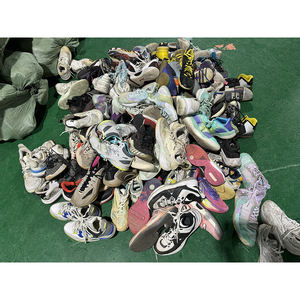 Chaussures de basketball montantes d'occasion de marque pour hommes, respirantes, à lacets, avec tige synthétique, qualité A, toutes saisons, vente en gros par balles - Product Image 4