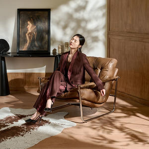 Sillón Individual Nórdico Retro de Cuero Genuino, Estructura Inclinable y Cómoda, Chaise Longue para Sala de Estar - Product Image 1