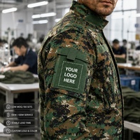 Combinaison tactique de combat en tissu ripstop durable, camouflage numérique jungle, avec logo personnalisé, pour l'entraînement en extérieur, vente en gros