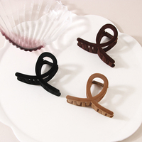 8cm automne flocage Vintage Simple pince à cheveux corée couleur unie peluche croisé requin griffe mode tempérament doux accessoire de cheveux
