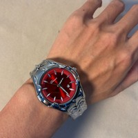 Montre à quartz de luxe personnalisée à cadran rouge, boîtier en alliage, bracelet intégré sculpté, montres élégantes pour femmes, fabricant