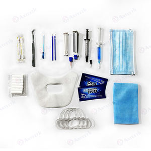 Clinique professionnelle utiliser Machine <span class=keywords><strong>de</strong></span> blanchiment dentaire <span class=keywords><strong>Gel</strong></span> <span class=keywords><strong>de</strong></span> blanchiment peroxyde <span class=keywords><strong>de</strong></span> carbamide 35% Kit <span class=keywords><strong>de</strong></span> <span class=keywords><strong>Gel</strong></span> <span class=keywords><strong>de</strong></span> blanchiment des dents blanches <span class=keywords><strong>de</strong></span> luxe - Product Image 2