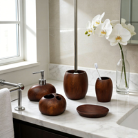 Ensemble d'accessoires de salle de bain élégant en résine imitation bois de noyer, cinq pièces, imperméable, durable, effet bois foncé, aspect bois écologique