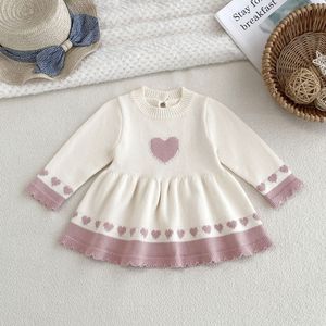 Robe douce en coton pur tricoté pour bébé <span class=keywords><strong>fille</strong></span>, couleur contrastée, jacquard cœur, col rond, manches longues à volants, <span class=keywords><strong>pull</strong></span> princesse - Product Image 5