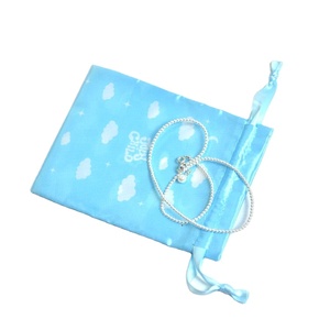 Bolsa de Satén de Seda de Lujo con Cordón, Bolsa de Satén Azul Cielo con Logotipo Personalizado Impreso para Extensiones de Cabello - Product Image 5