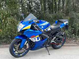 ซูซูกิ GSX600 600 ซีซี เครื่องยนต์ 4 สูบเรียง ความเร็วรอบสูง มอเตอร์ไซค์สปอร์ตมือสอง ใช้แก๊สโซลีน รถจักรยานยนต์สปอร์ตสำหรับแข่ง - Product Image 3