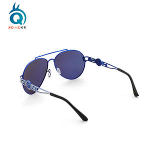 Lunettes de soleil unisexes Xq-Hq Xt-237 polarisées, protection UV 100 %, plaquettes de nez réglables, style miroir pour le cyclisme - Product Image 1